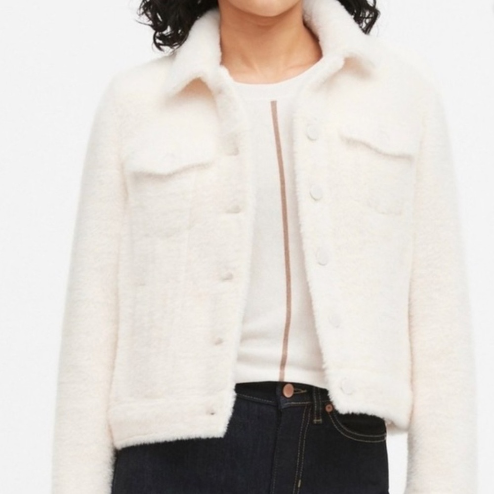 Banana Republic Off-white Fuzzy Trucker Jacket - size L - NWT